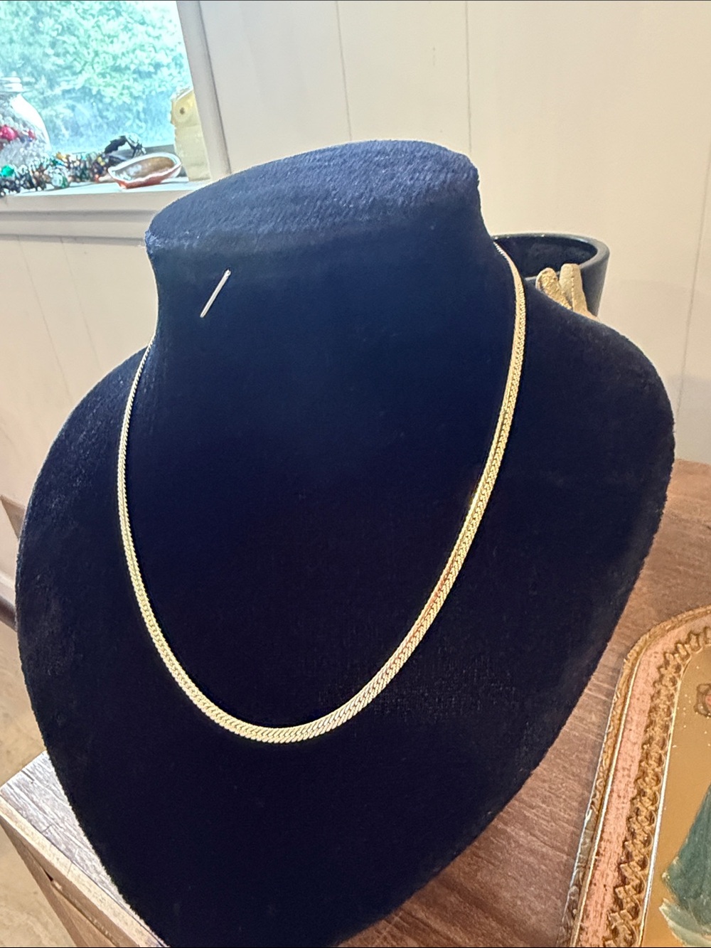 America Showcase Vintage Gold Tone Women's two patterned necklace